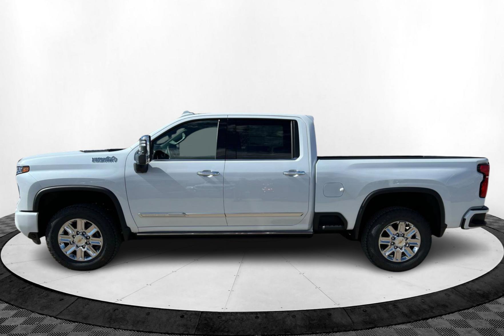 New 2026 Chevrolet Silverado 2500 High Country w/ Technology Package image 2