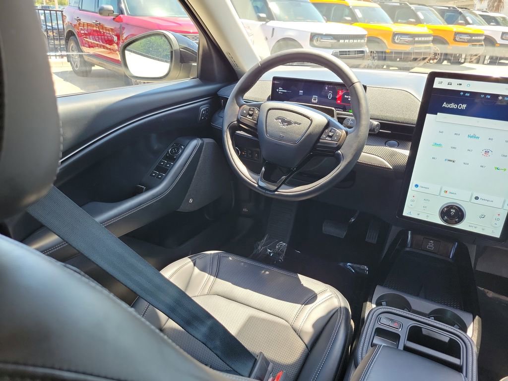 Used 2025 Ford Mustang Mach-E Premium image 11