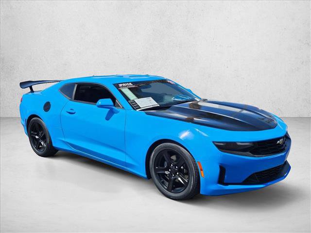 Used 2023 Chevrolet Camaro LT w/ Technology Package RWD image 3
