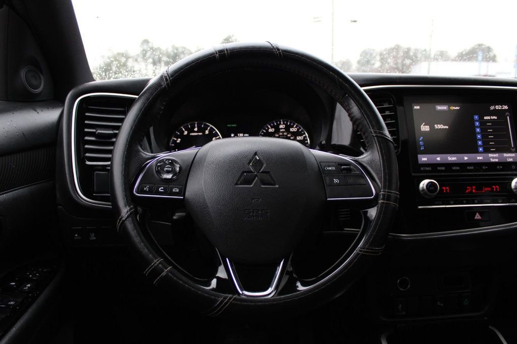 Used 2020 Mitsubishi Outlander LE image 9