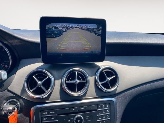 Used 2018 Mercedes-Benz GLA 250 4MATIC w/ Premium Package image 26