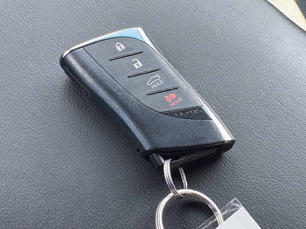 Used 2024 Lexus ES 350 w/ Premium Package FWD image 38