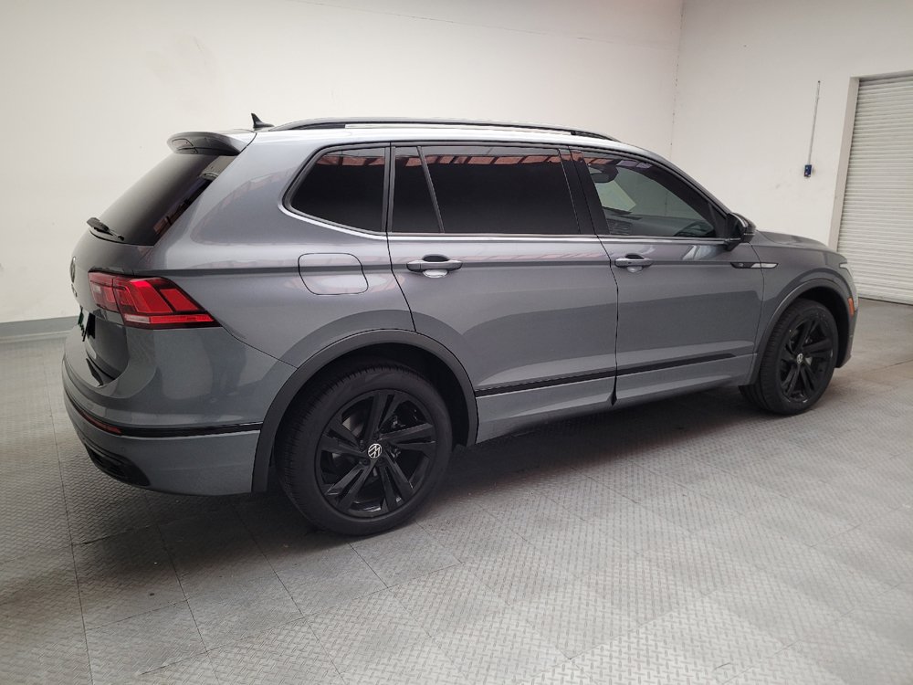 Used 2023 Volkswagen Tiguan SE R-Line FWD image 10