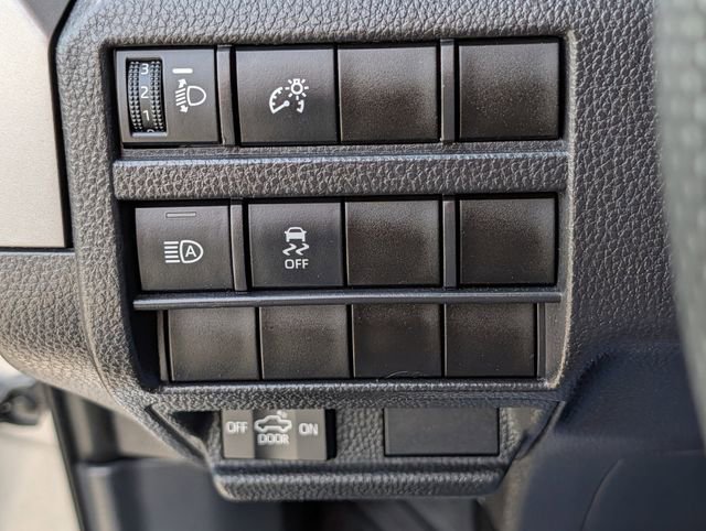 Used 2024 Toyota Tacoma SR5 AWD/4WD image 23