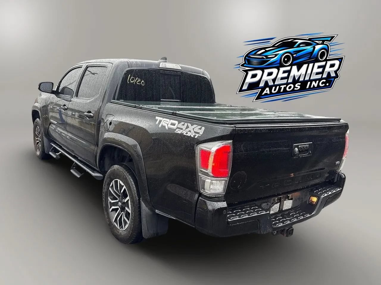 Used 2020 Toyota Tacoma TRD Sport w/ TRD Premium Sport Package AWD/4WD image 5