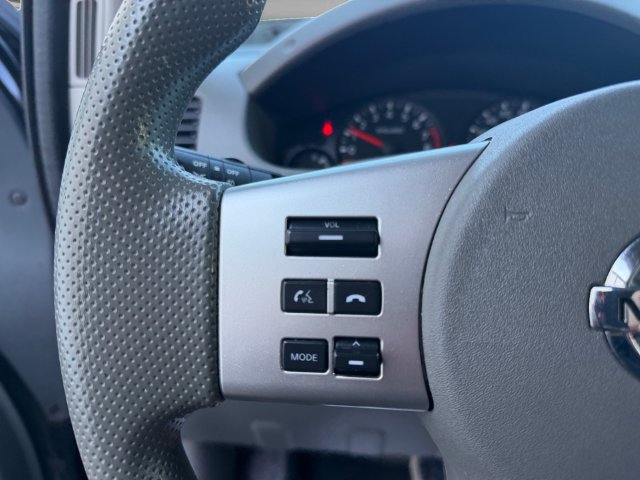 Used 2021 Nissan Frontier SV w/ Midnight Edition Floor Mats AWD/4WD image 14