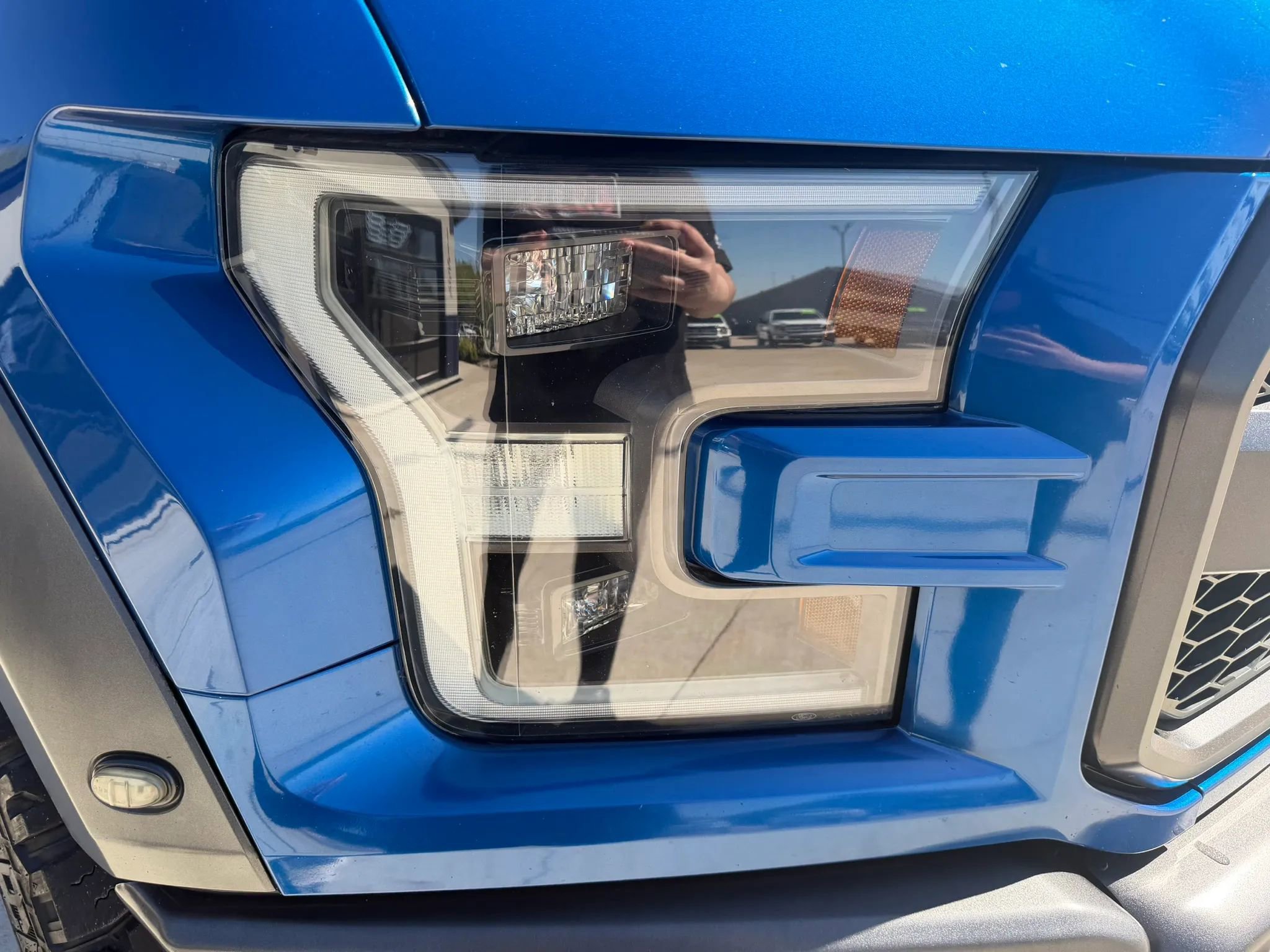 Used 2017 Ford F150 Raptor w/ Equipment Group 802A Luxury image 69