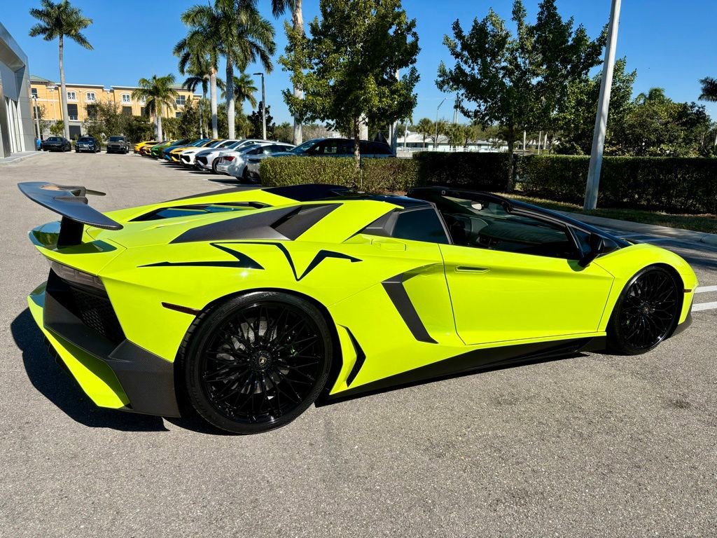 Used 2016 Lamborghini Aventador LP 750-4 Superveloce image 8