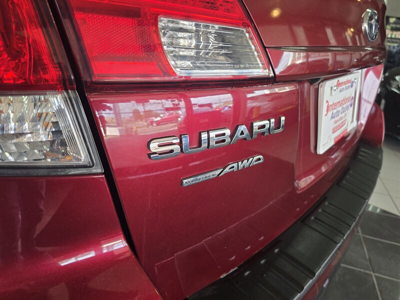 Used 2011 Subaru Outback 2.5i Premium AWD/4WD image 27