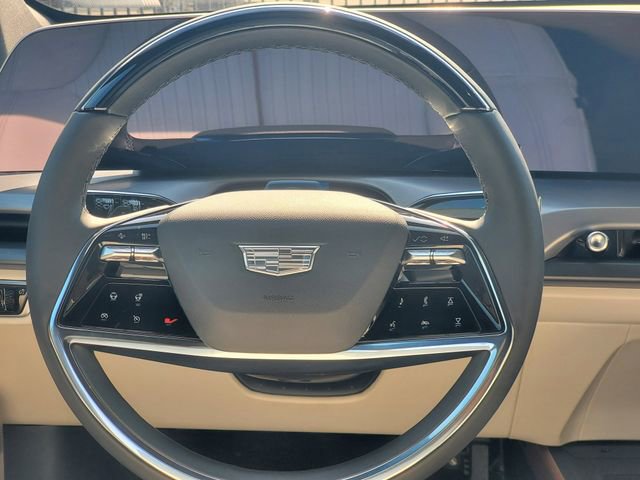 New 2026 Cadillac Vistiq Sport w/ LPO, Floor Liner Package image 9