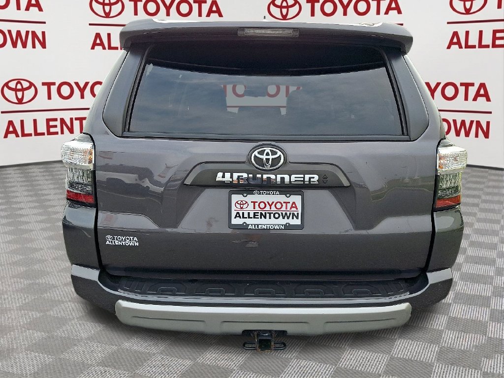 Used 2022 Toyota 4Runner TRD Off-Road Premium AWD/4WD image 7