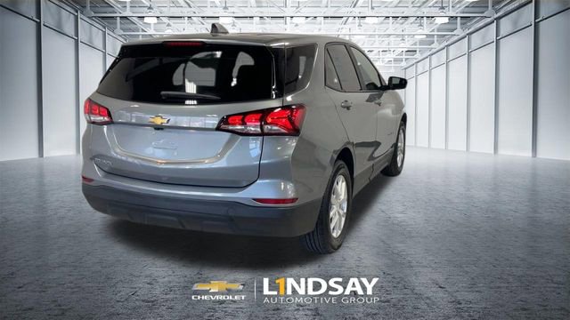 Used 2023 Chevrolet Equinox LS w/ LS Convenience Package image 9