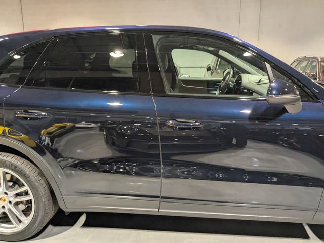 Used 2019 Porsche Cayenne AWD/4WD image 11