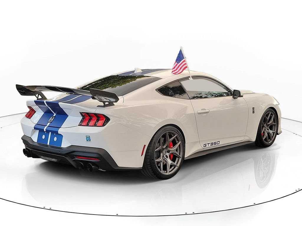 Used 2025 Ford Mustang GT Premium w/ GT Performance Package RWD image 3