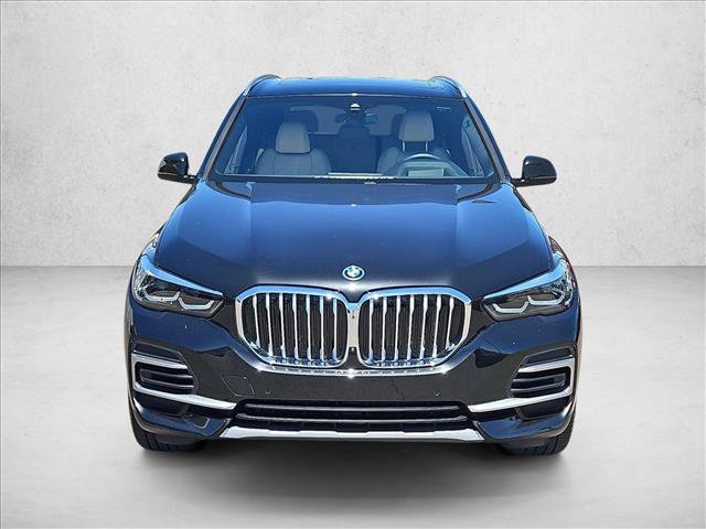 Used 2022 BMW X5 xDrive45e w/ Climate Comfort Package AWD/4WD image 2