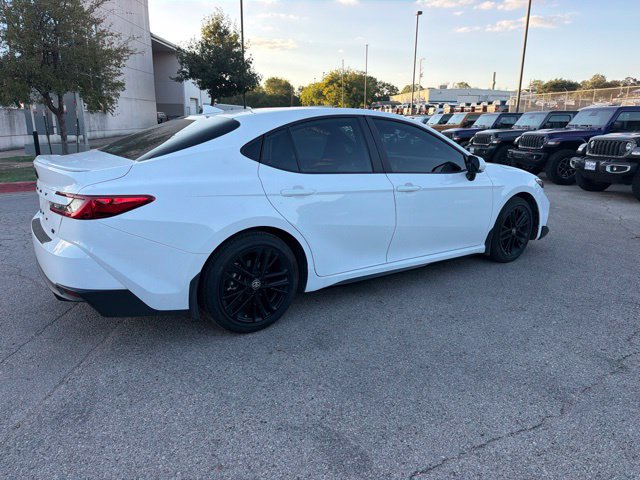 Used 2026 Toyota Camry SE w/ Convenience Package FWD image 6