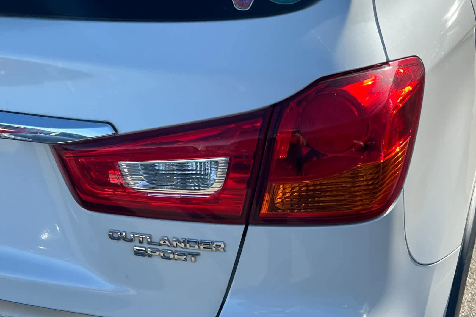 Used 2019 Mitsubishi Outlander Sport ES AWD/4WD image 17