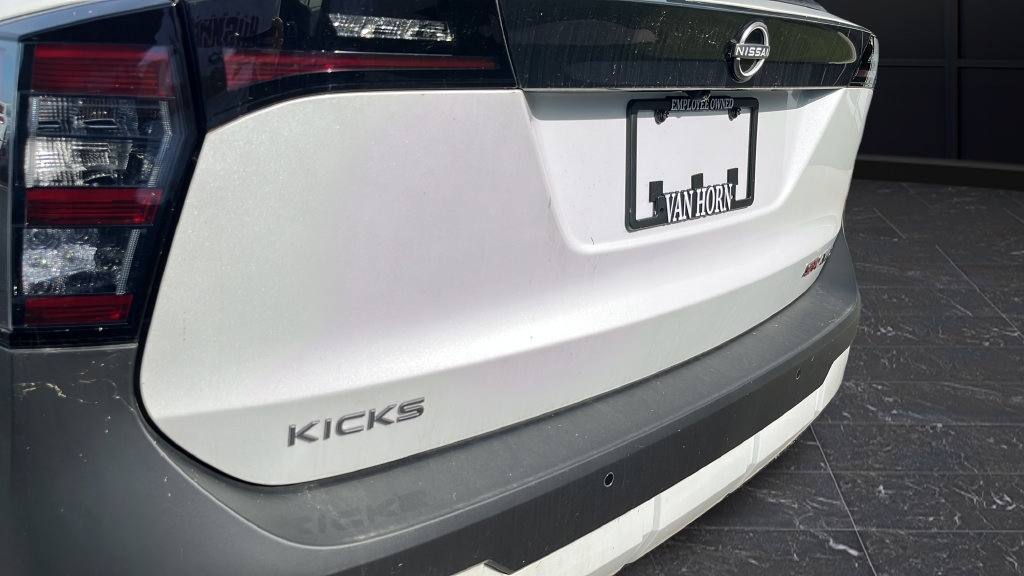 New 2026 Nissan Kicks SR AWD/4WD image 92