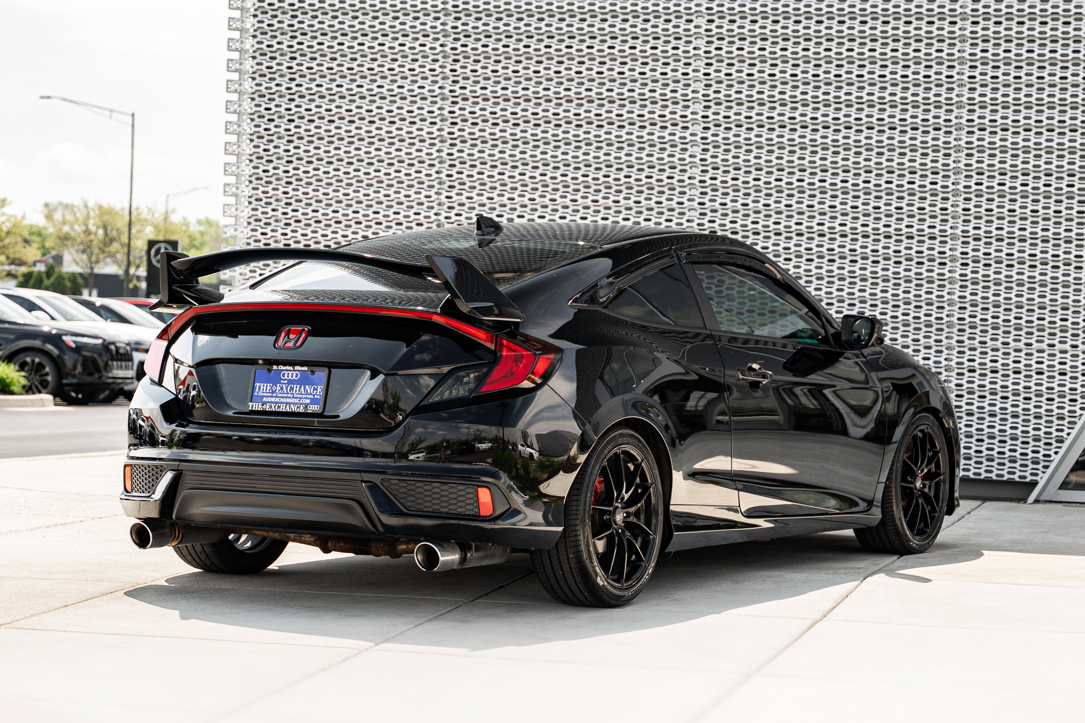 Used 2017 Honda Civic EX-L image 4