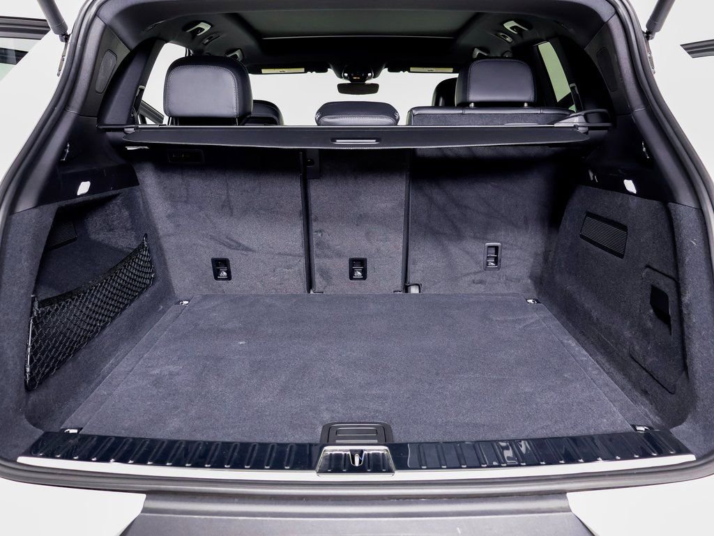 Certified 2024 Porsche Cayenne S image 13