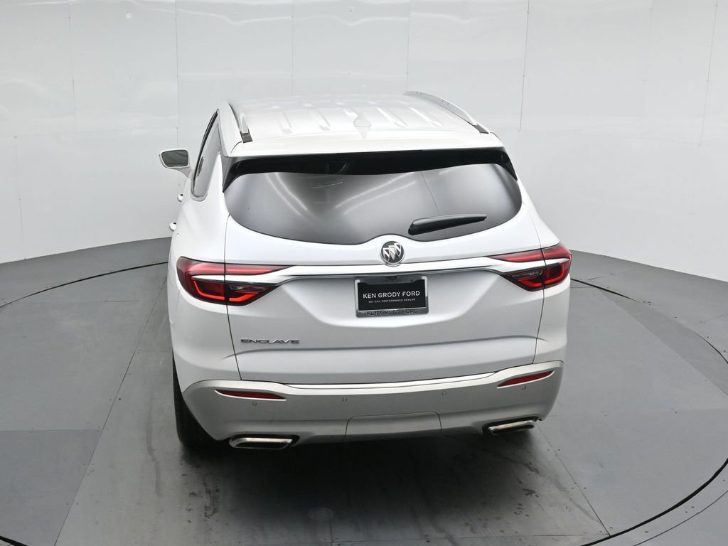 Used 2020 Buick Enclave Essence w/ LPO, Floor Liner Package FWD image 40