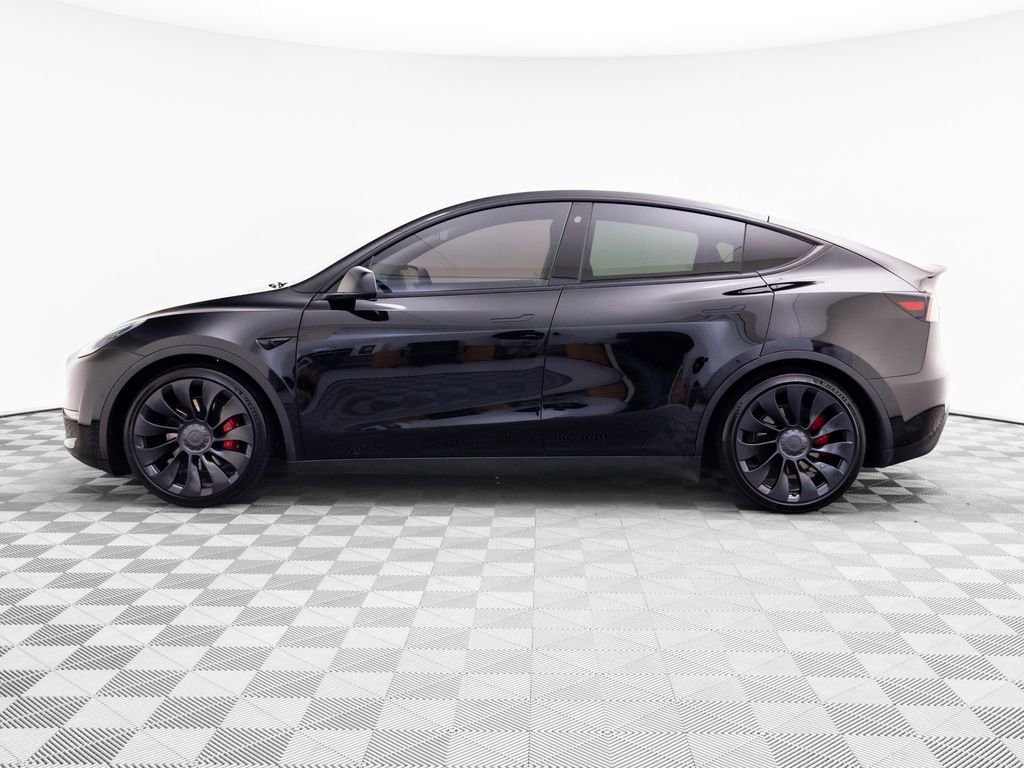 Used 2022 Tesla Model Y Performance AWD/4WD image 2