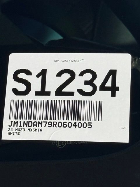 Used 2024 MAZDA MX-5 Miata RF Grand Touring w/ Weather Package image 32