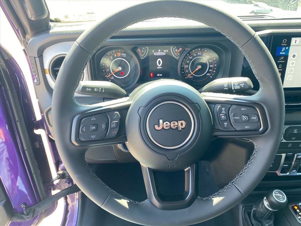 New 2026 Jeep Gladiator Sport AWD/4WD image 6