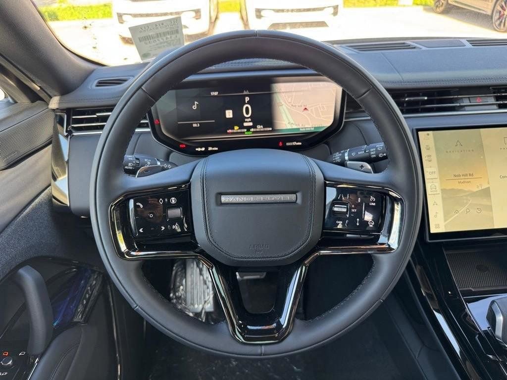 New 2025 Land Rover Range Rover Sport Dynamic SE AWD/4WD image 7