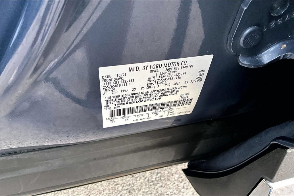 Used 2021 Ford Explorer XLT w/ Class III Trailer Tow Package AWD/4WD image 32