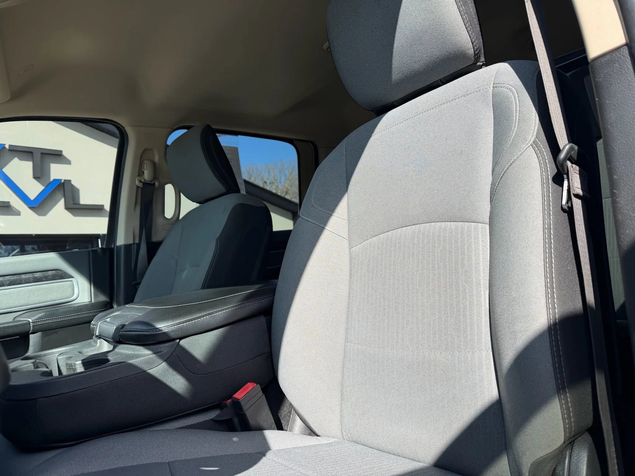 Used 2020 RAM 3500 SLT w/ Quick Order Package 2YG SLT AWD/4WD image 17
