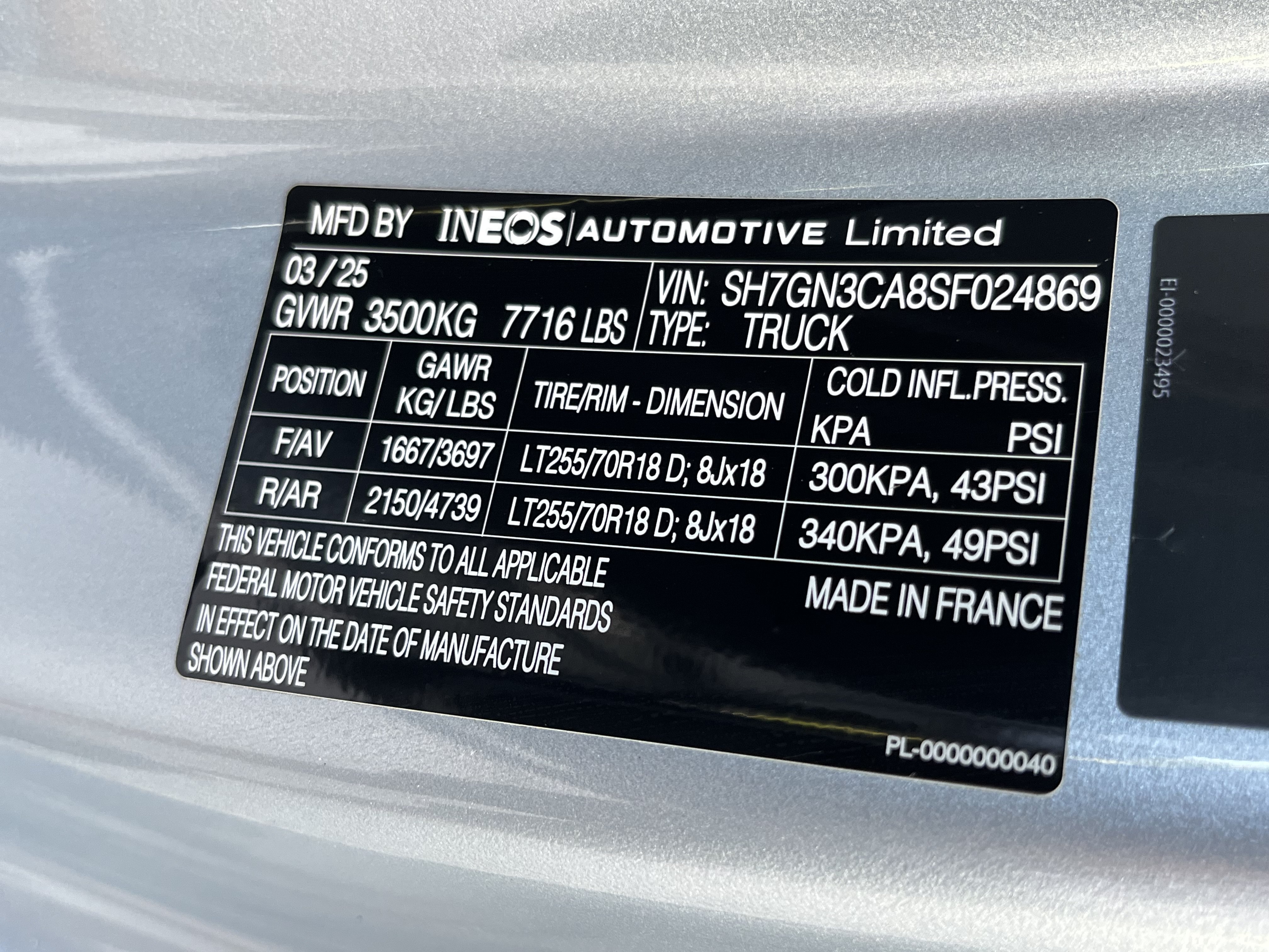 Used 2025 INEOS Grenadier AWD/4WD image 27