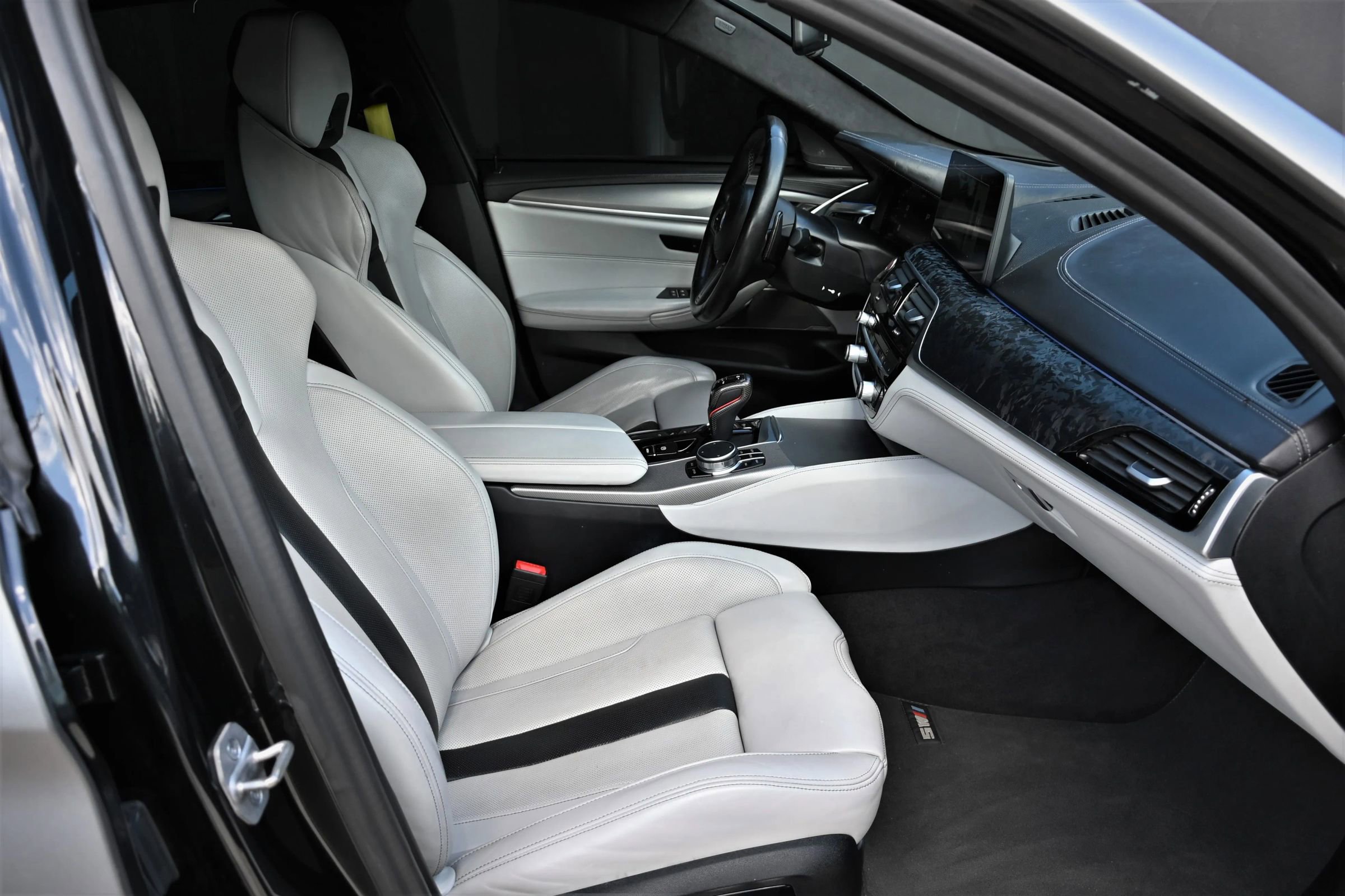 Used 2023 BMW M5 w/ Competition Package image 36