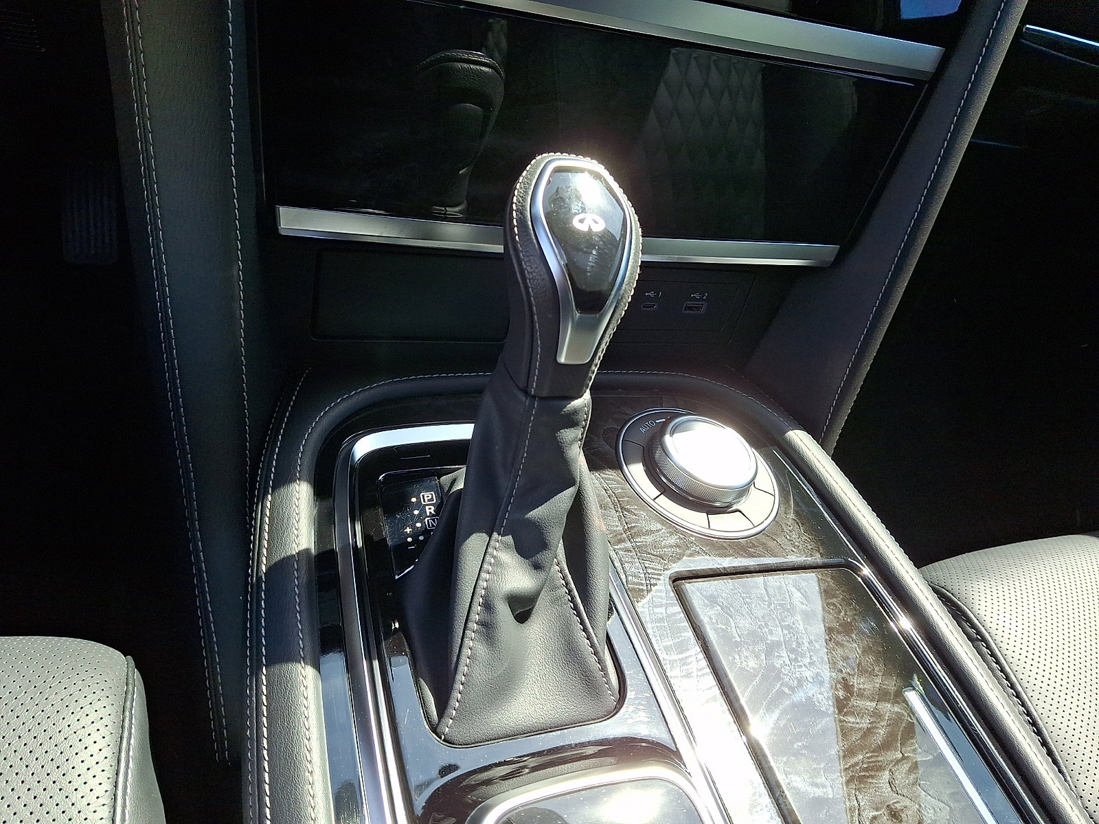 Certified 2024 INFINITI QX80 Sensory image 16