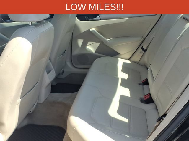 Used 2015 Volkswagen Passat 1.8T Limited Edition FWD image 14