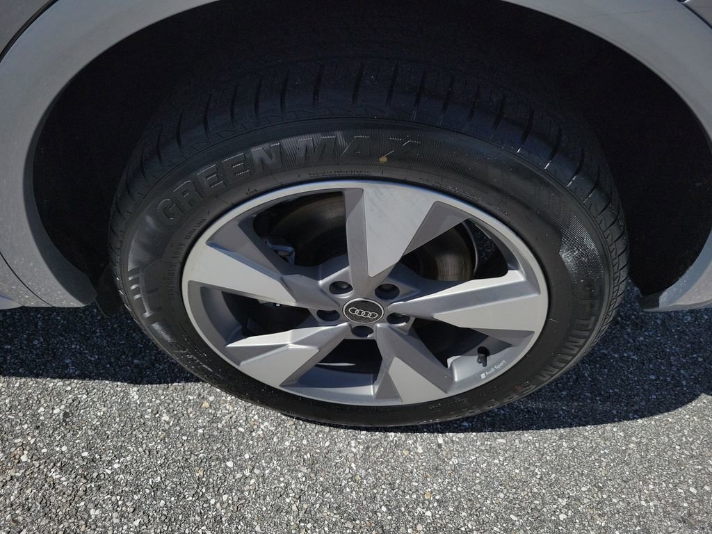 Used 2023 Audi Q5 2.0T Premium w/ Convenience Package image 29