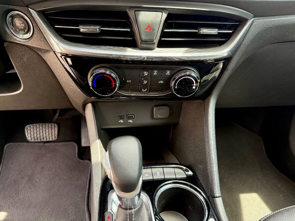 Used 2024 Buick Encore GX Sport Touring image 19