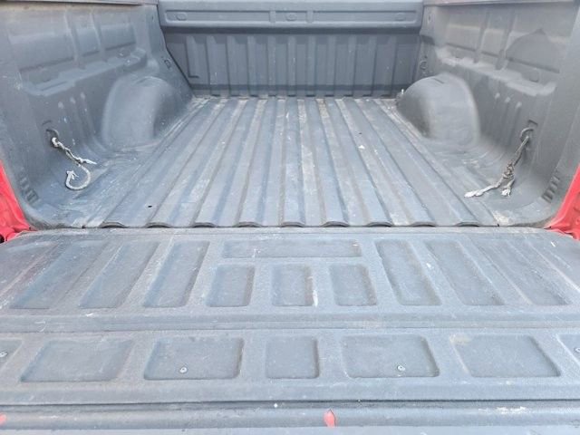 Used 2018 GMC Canyon SLT w/ Driver Alert Package RWD image 32
