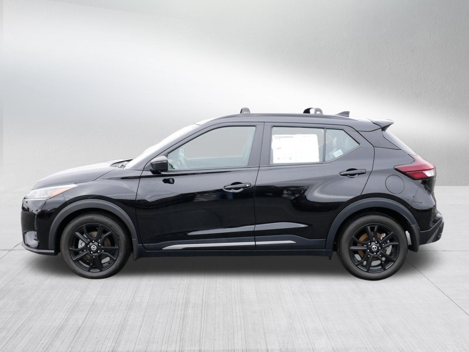 Used 2021 Nissan Kicks SR w/ SR Premium Package image 4