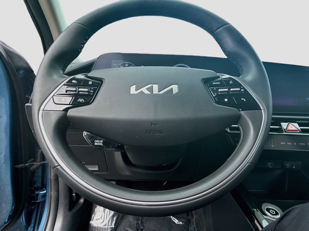 Used 2024 Kia Niro Wind w/ Wind Preserve Package FWD image 12