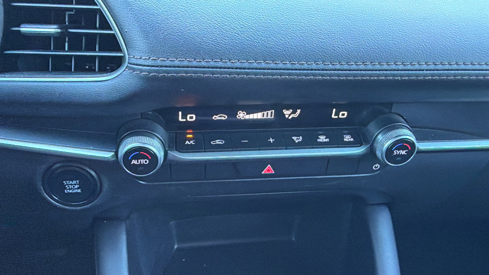 Certified 2025 MAZDA MAZDA3 s Sport image 26