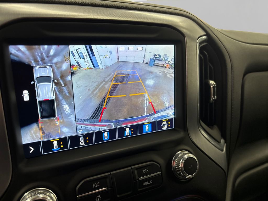 Used 2022 GMC Sierra 3500 SLT w/ SLT Preferred Package image 34