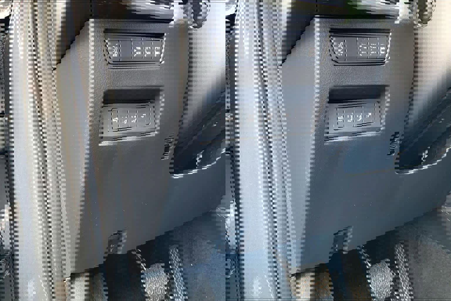 Used 2024 MAZDA CX-90 Plug-In Hybrid w/ Premium Plus image 37