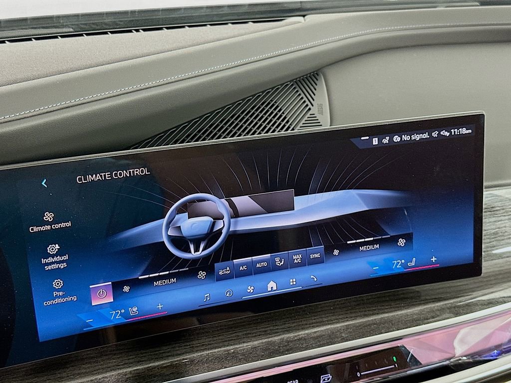 New 2026 BMW 760i xDrive w/ Executive Package image 14