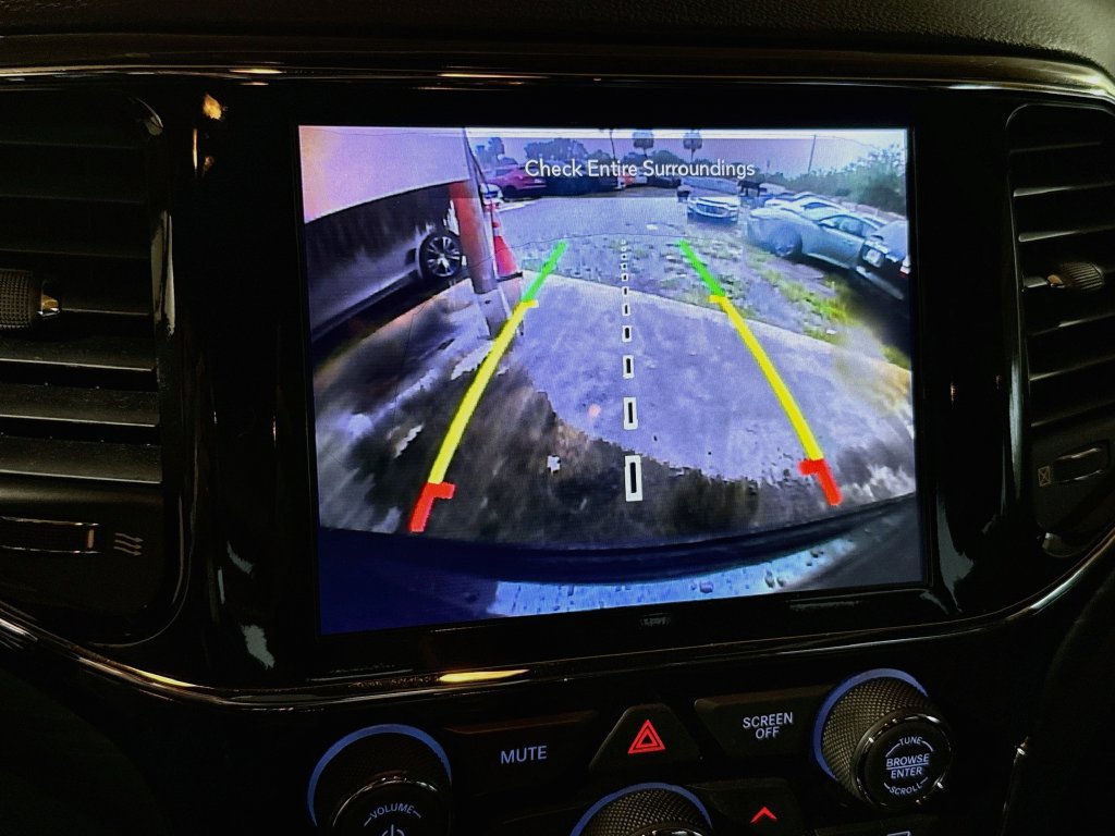 Used 2021 Jeep Grand Cherokee Laredo X RWD image 15