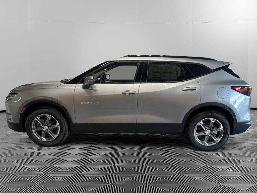 New 2026 Chevrolet Blazer LT w/ LPO, Floor Liner Package AWD/4WD image 2