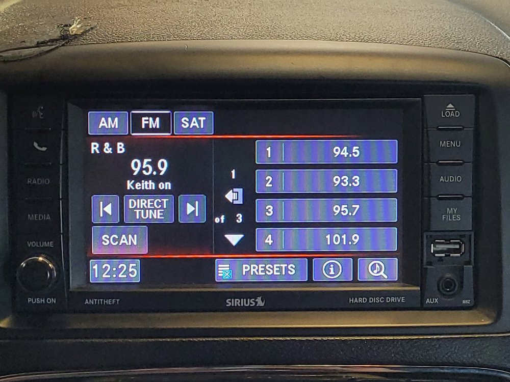 Used 2019 Dodge Grand Caravan SXT FWD image 25