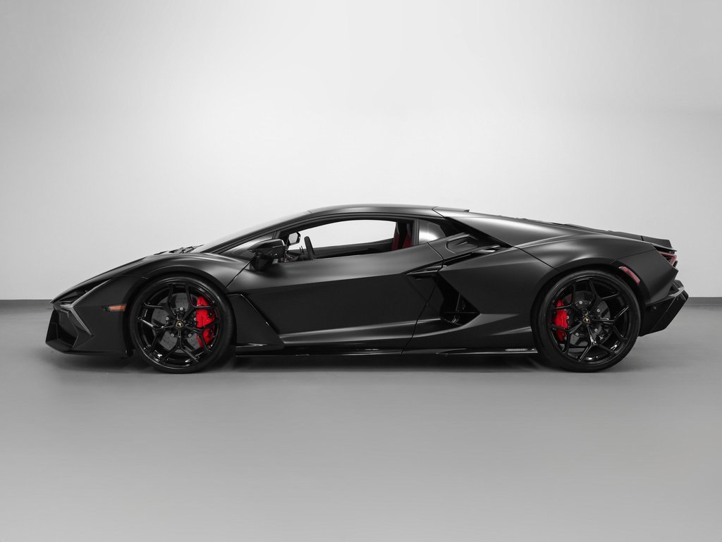 Used 2024 Lamborghini Revuelto image 65