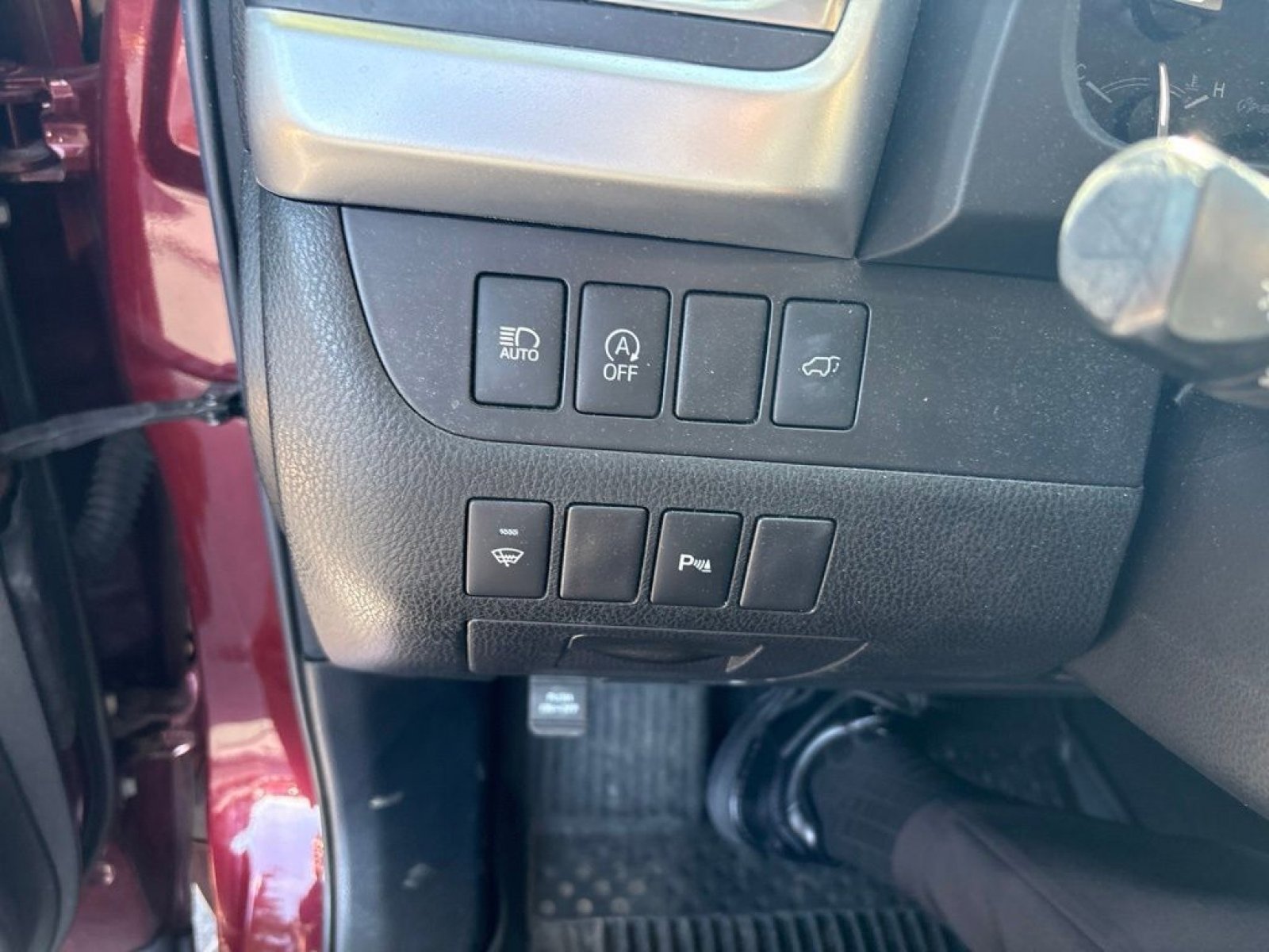 Used 2018 Toyota Highlander Limited AWD/4WD image 16