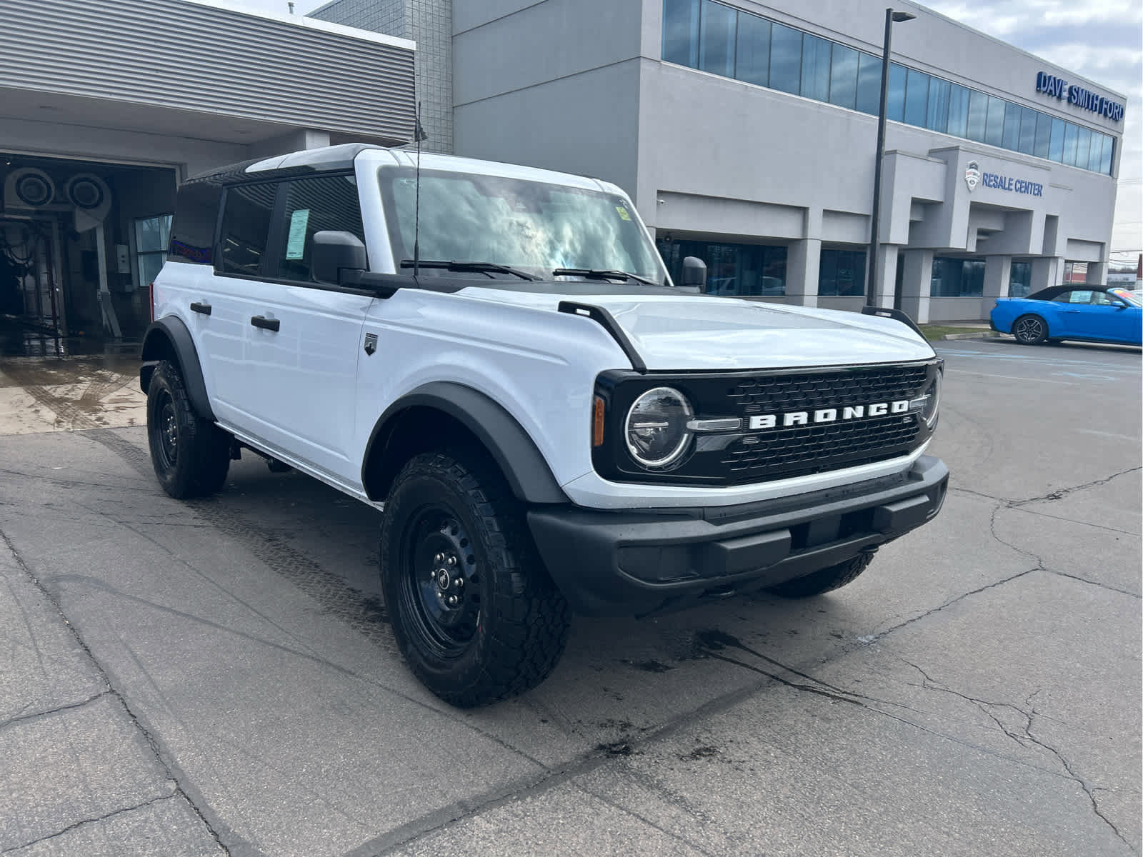 New 2026 Ford Bronco Big Bend image 2